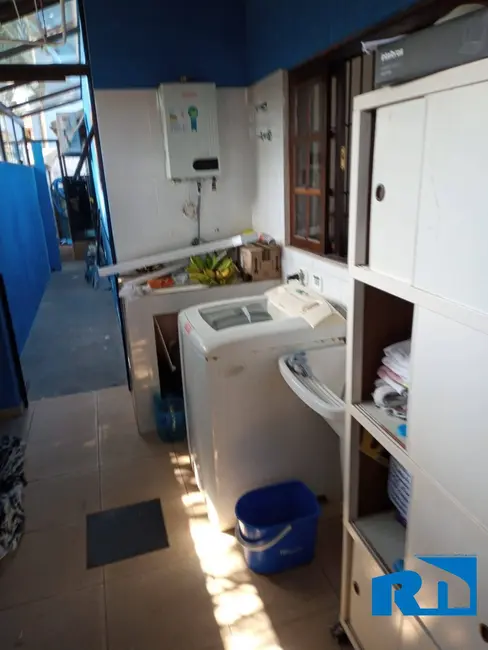 Foto 8 de Casa com 8 quartos à venda, 540m2 em Praia das Palmeiras, Caraguatatuba - SP