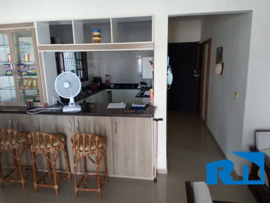 Foto 4 de Casa com 8 quartos à venda, 540m2 em Praia das Palmeiras, Caraguatatuba - SP