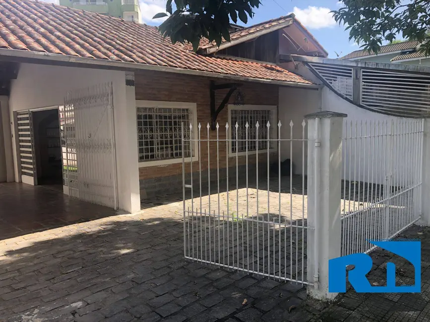 Foto 2 de Casa com 5 quartos à venda, 360m2 em Sumaré, Caraguatatuba - SP