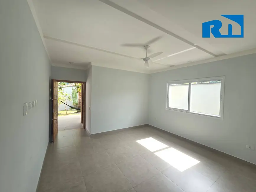 Foto 4 de Casa com 3 quartos à venda e para alugar, 372m2 em Cidade Jardim, Caraguatatuba - SP