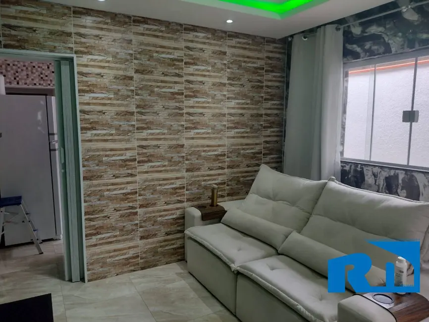 Casa com 2 quartos à venda em Jardim Jaqueira, Caraguatatuba - SP - imagem 8 Foto 8 de Casa com 2 quartos à venda em Jardim Jaqueira, Caraguatatuba - SP