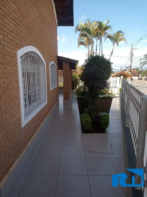 Foto 7 de Casa com 2 quartos à venda, 304m2 em Poiares, Caraguatatuba - SP