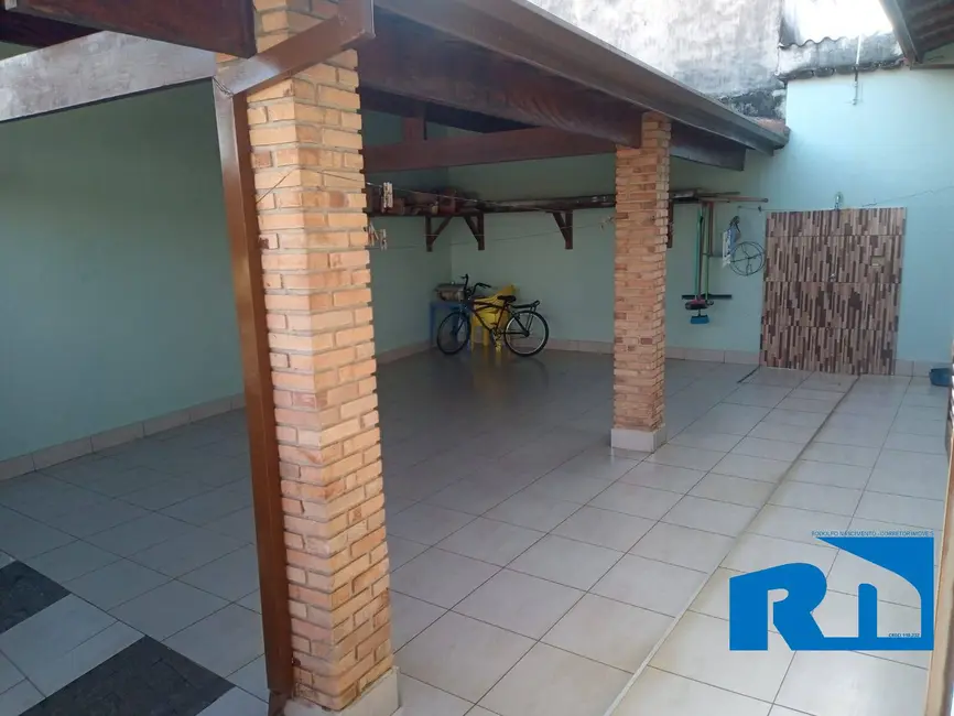 Foto 6 de Casa com 2 quartos à venda, 304m2 em Poiares, Caraguatatuba - SP