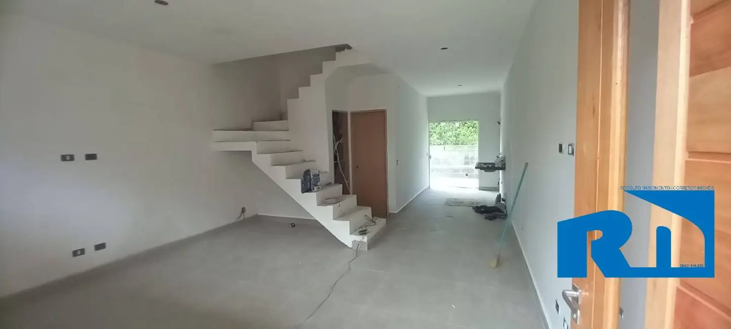 Casa com 3 quartos à venda, 245m2 em Massaguaçu, Caraguatatuba - SP - imagem 4 Foto 4 de Casa com 3 quartos à venda, 245m2 em Massaguaçu, Caraguatatuba - SP