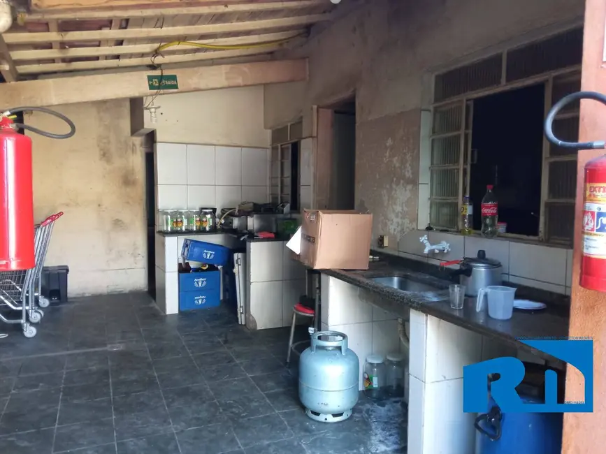 Foto 9 de Sala Comercial à venda, 300m2 em Jardim Primavera, Caraguatatuba - SP