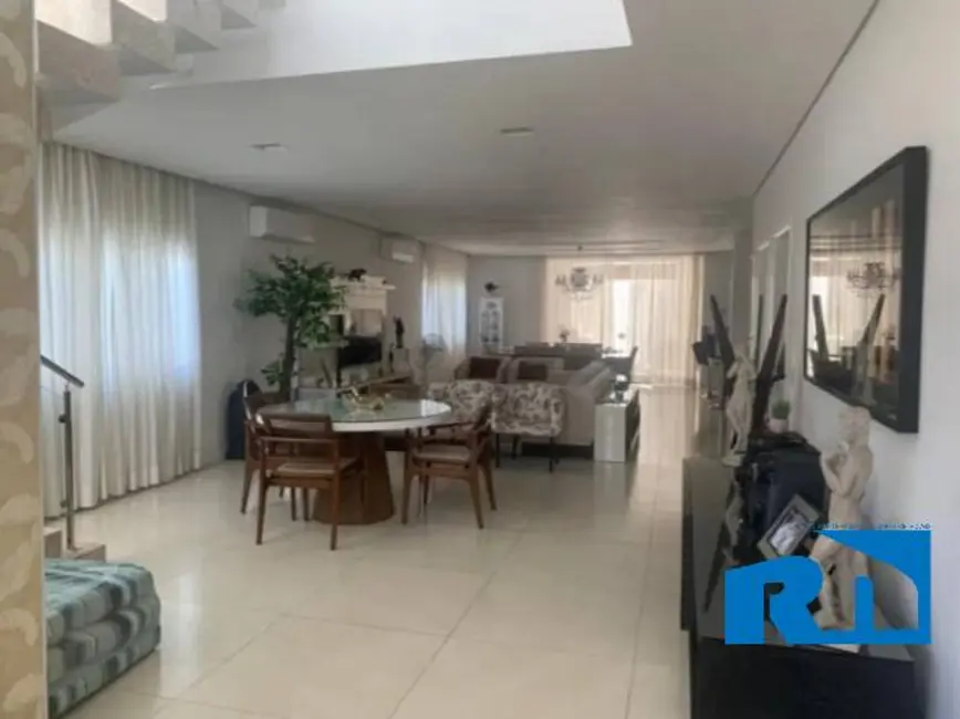 Foto 3 de Casa com 6 quartos à venda, 406m2 em Pontal de Santa Marina, Caraguatatuba - SP