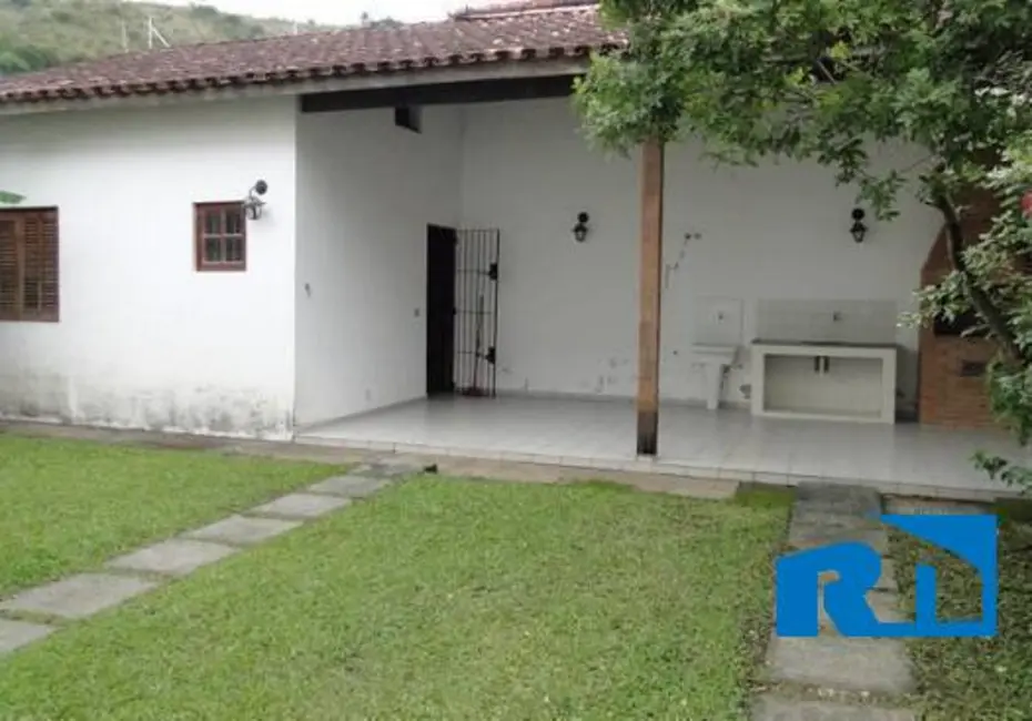 Foto 5 de Casa com 4 quartos à venda, 336m2 em Loteamento Balneário Camburi, Caraguatatuba - SP