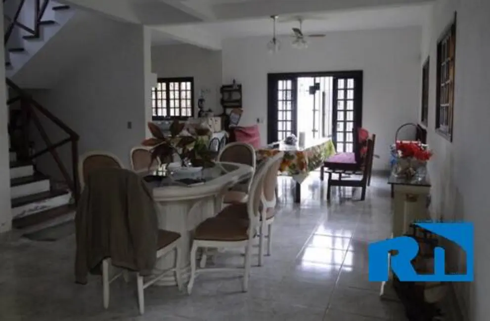 Foto 7 de Casa com 4 quartos à venda, 336m2 em Loteamento Balneário Camburi, Caraguatatuba - SP