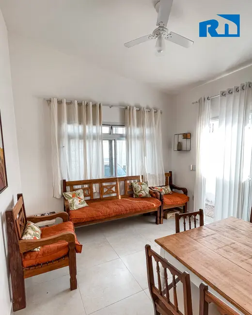 Foto 3 de Casa com 3 quartos para alugar, 150m2 em Praia das Palmeiras, Caraguatatuba - SP