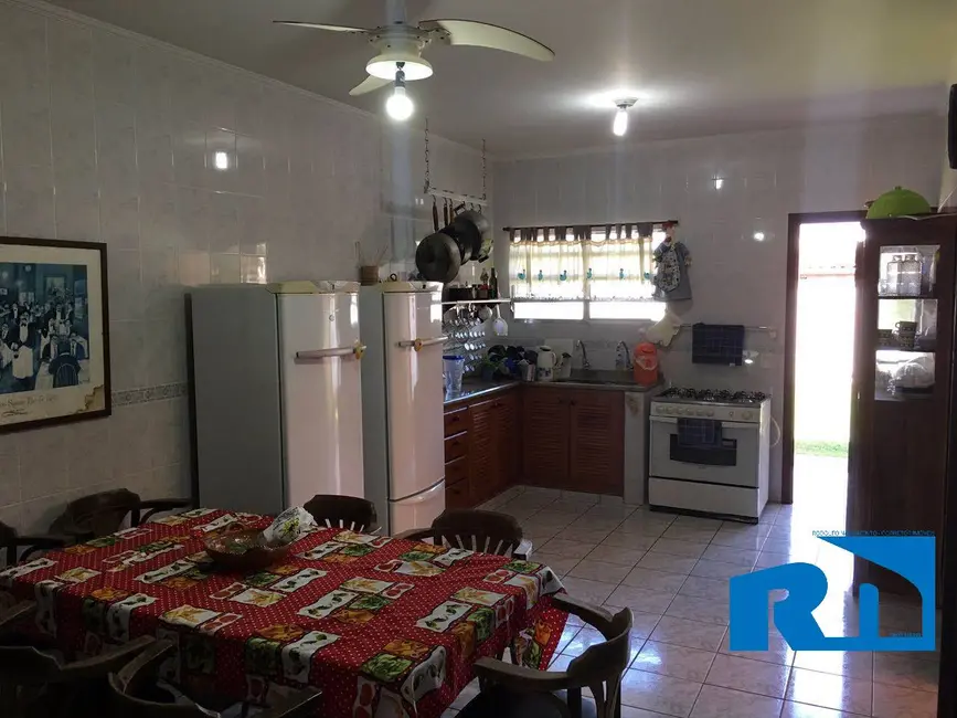 Casa com 4 quartos à venda, 400m2 em Mar Verde II, Caraguatatuba - SP - imagem 8 Foto 8 de Casa com 4 quartos à venda, 400m2 em Mar Verde II, Caraguatatuba - SP