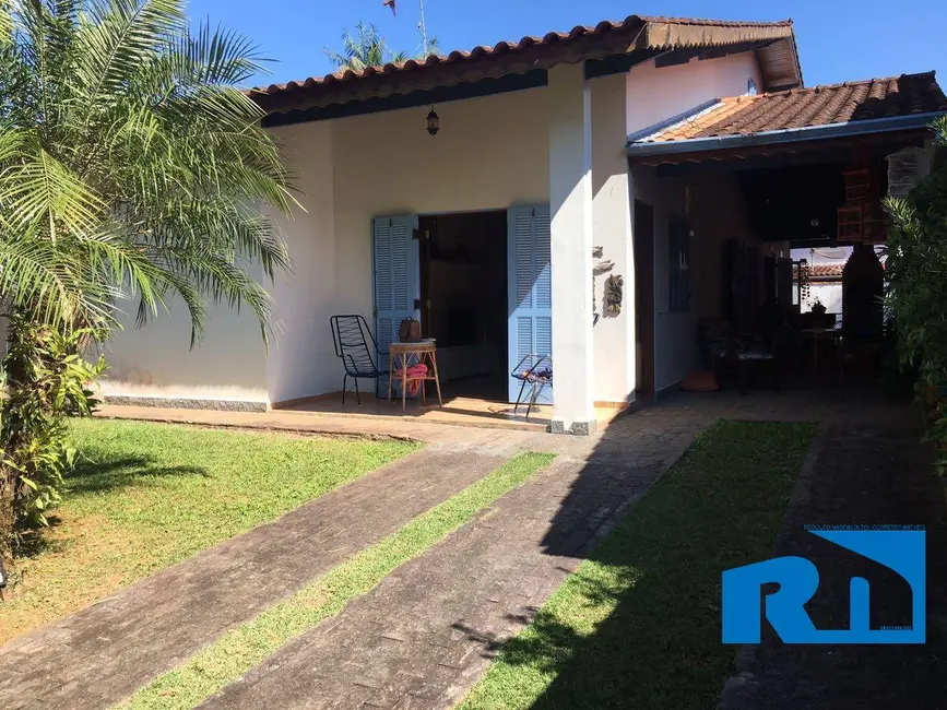 Casa com 4 quartos à venda, 400m2 em Mar Verde II, Caraguatatuba - SP - imagem 2 Foto 2 de Casa com 4 quartos à venda, 400m2 em Mar Verde II, Caraguatatuba - SP