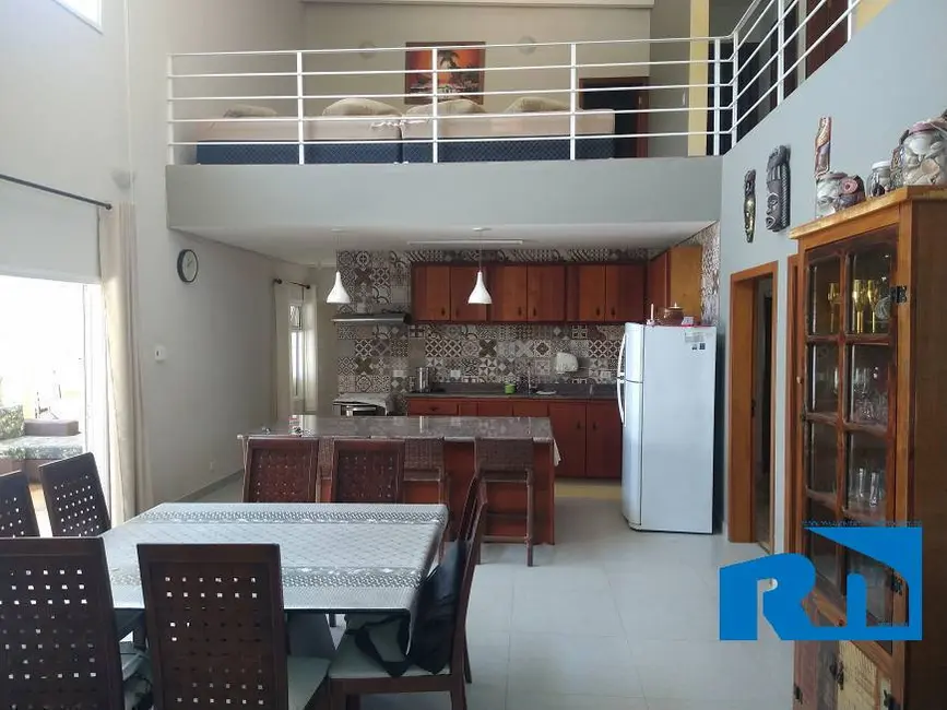 Foto 2 de Casa com 6 quartos à venda, 600m2 em Praia das Palmeiras, Caraguatatuba - SP