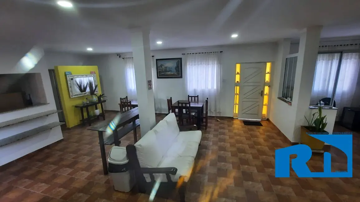 Pousada com 7 quartos à venda, 680m2 em Massaguaçu, Caraguatatuba - SP - imagem 3 Foto 3 de Pousada com 7 quartos à venda, 680m2 em Massaguaçu, Caraguatatuba - SP