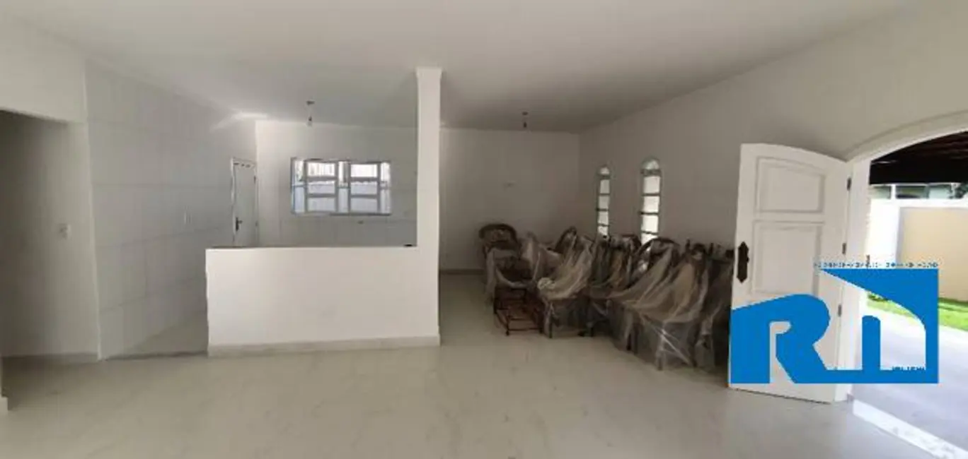 Foto 4 de Casa com 3 quartos à venda em Jardim Mariella, Caraguatatuba - SP