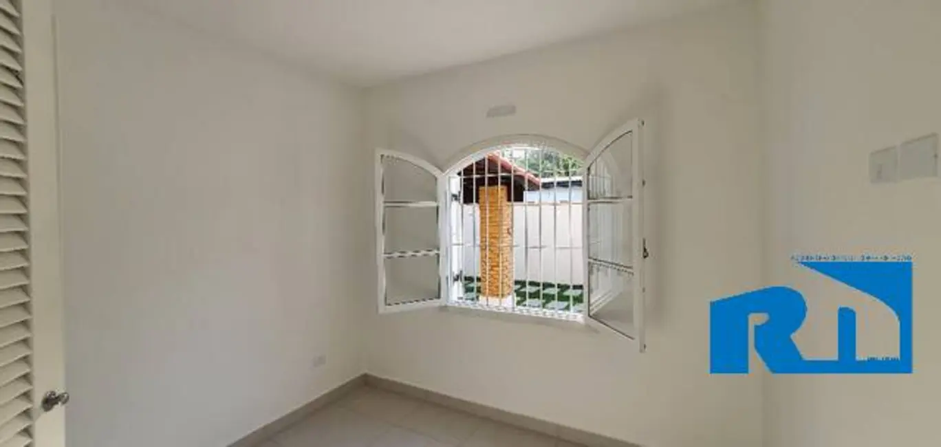 Foto 6 de Casa com 3 quartos à venda em Jardim Mariella, Caraguatatuba - SP