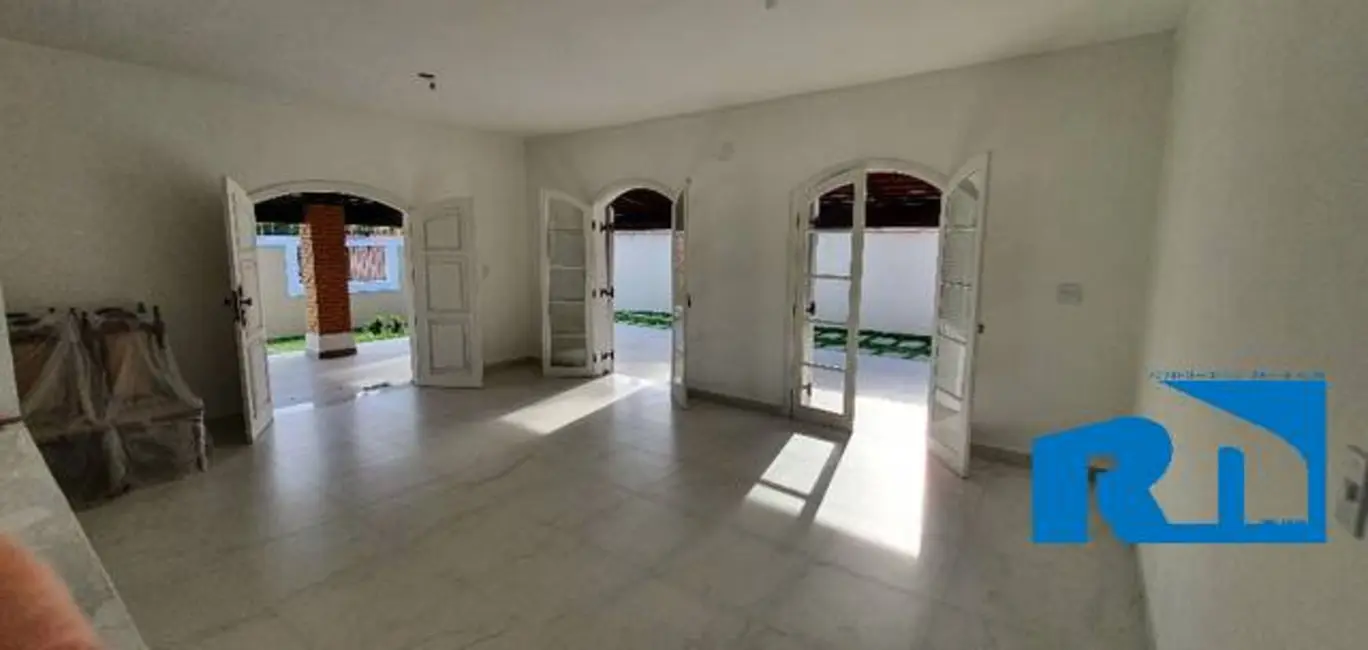 Foto 5 de Casa com 3 quartos à venda em Jardim Mariella, Caraguatatuba - SP