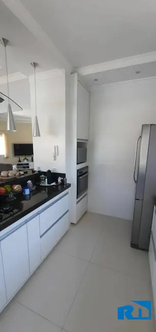 Foto 8 de Casa com 4 quartos à venda, 360m2 em Jardim Britânia, Caraguatatuba - SP