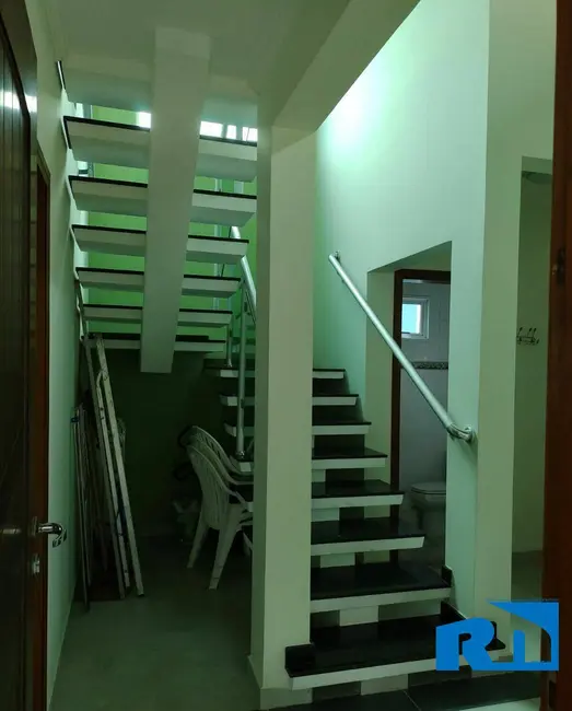 Foto 6 de Casa com 3 quartos à venda, 417m2 em Mar Verde, Caraguatatuba - SP