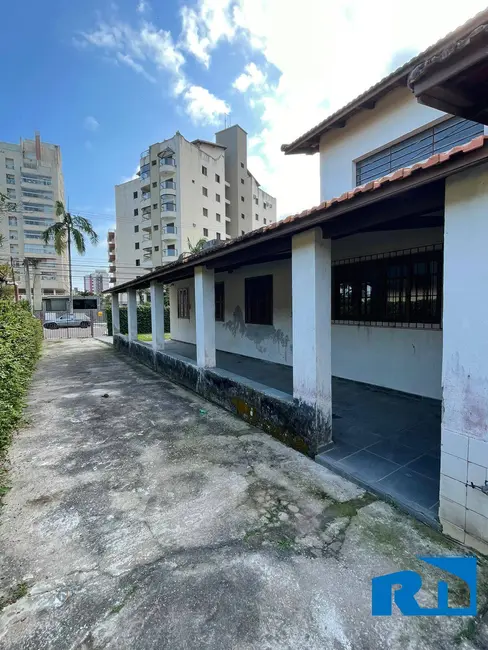 Foto 2 de Casa com 4 quartos à venda, 360m2 em Martim de Sá, Caraguatatuba - SP