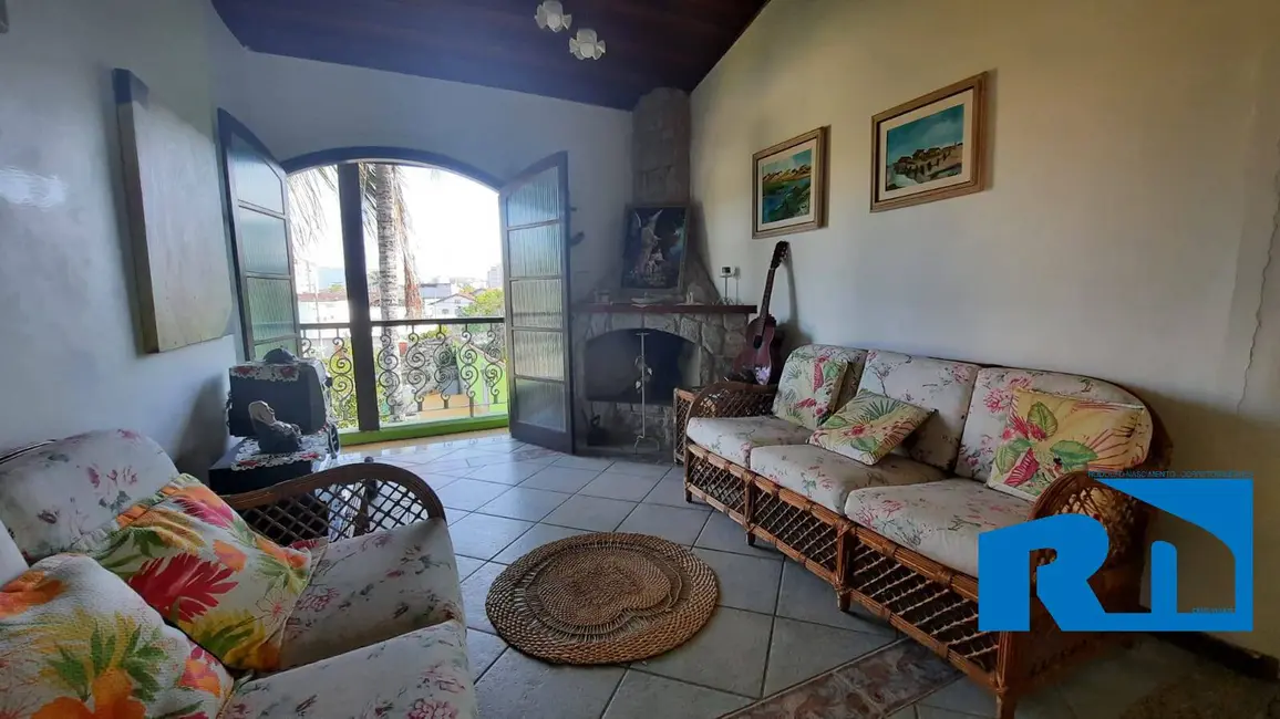 Casa com 8 quartos à venda, 1081m2 em Martim de Sá, Caraguatatuba - SP - imagem 8 Foto 8 de Casa com 8 quartos à venda, 1081m2 em Martim de Sá, Caraguatatuba - SP