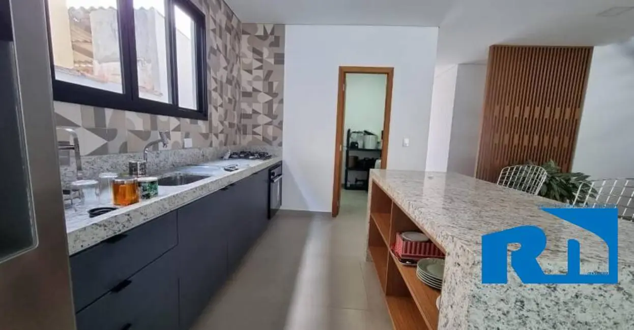 Foto 5 de Casa com 4 quartos à venda, 342m2 em Caraguatatuba - SP