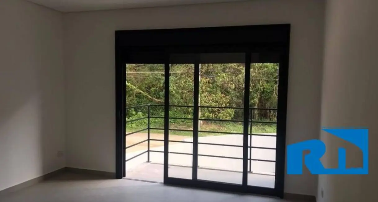 Foto 8 de Casa com 4 quartos à venda, 342m2 em Caraguatatuba - SP