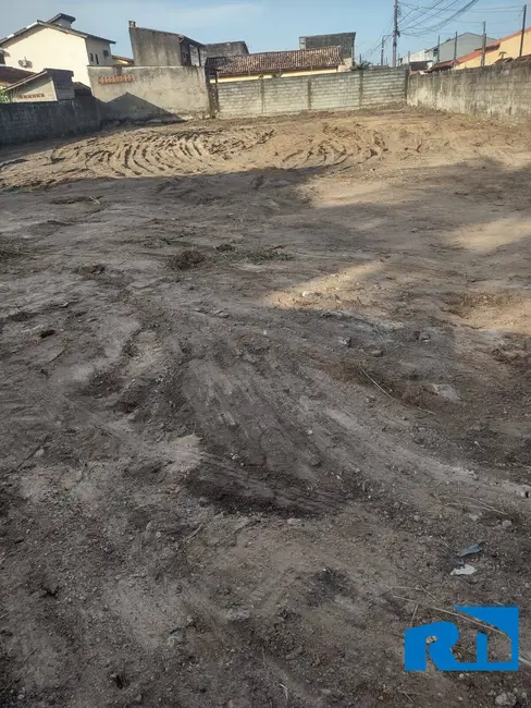 Foto 2 de Terreno / Lote à venda, 270m2 em Praia das Palmeiras, Caraguatatuba - SP