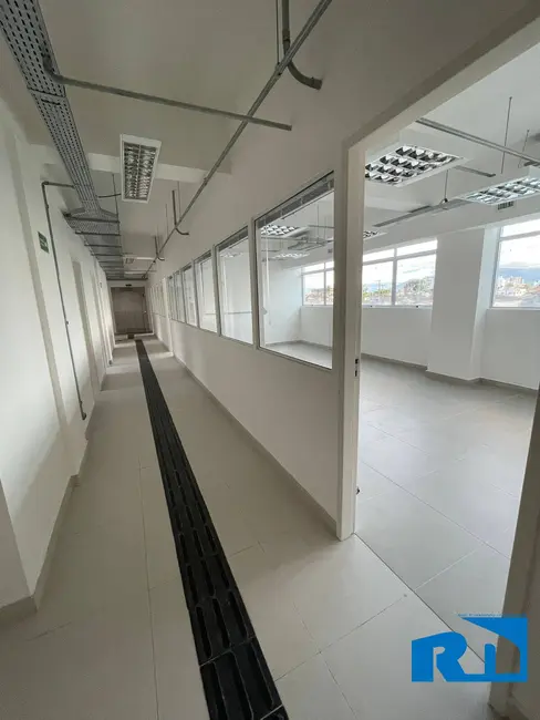 Foto 3 de Sala Comercial à venda, 722m2 em Indaiá, Caraguatatuba - SP