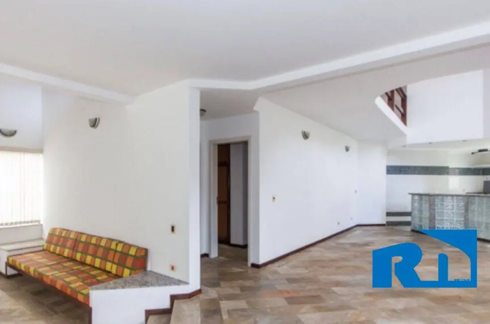 Foto 8 de Casa com 4 quartos à venda, 650m2 em Tabatinga, Caraguatatuba - SP