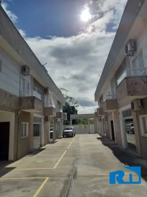 Foto 1 de Casa com 2 quartos à venda, 140m2 em Massaguaçu, Caraguatatuba - SP