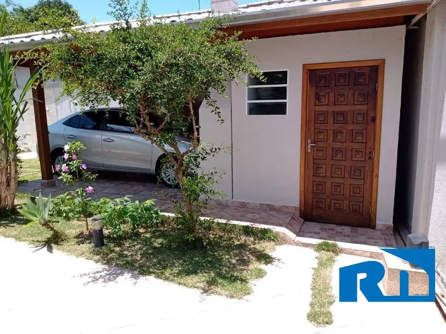 Foto 8 de Casa com 3 quartos à venda, 234m2 em Centro, Caraguatatuba - SP