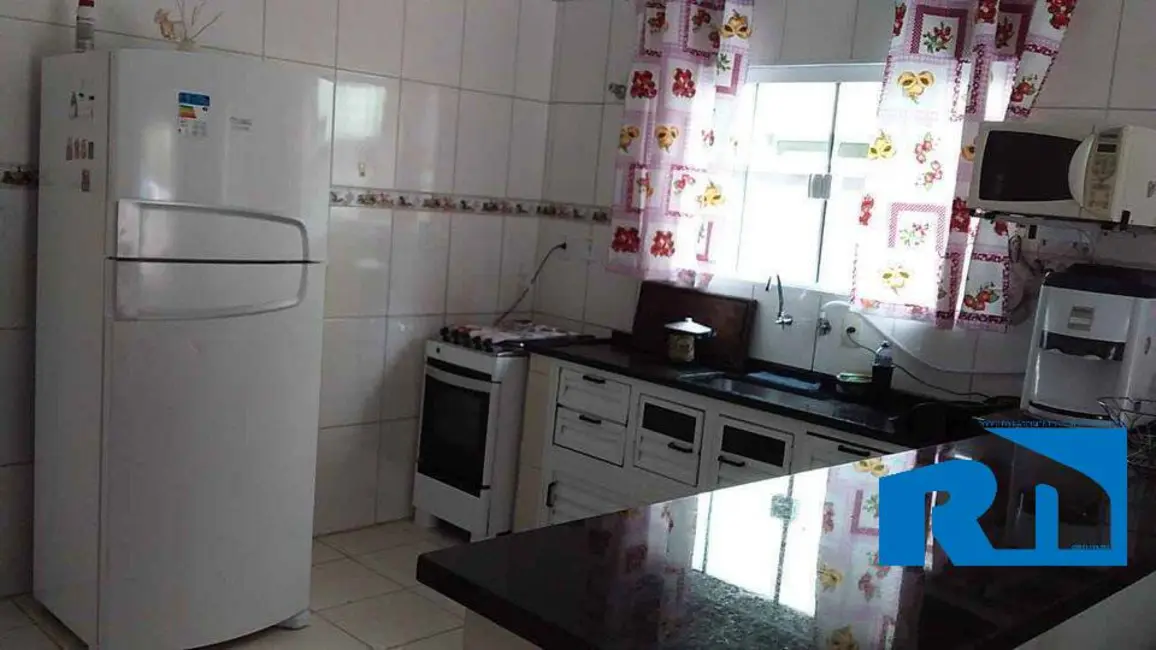 Casa com 3 quartos à venda, 380m2 em Caraguatatuba - SP - imagem 3 Foto 3 de Casa com 3 quartos à venda, 380m2 em Caraguatatuba - SP