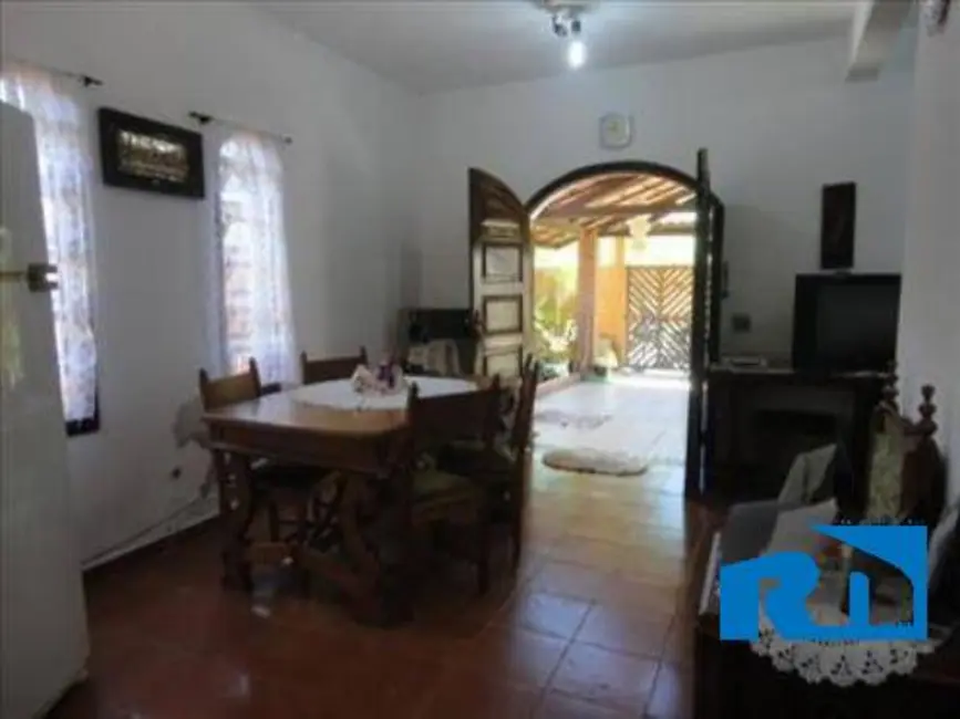 Foto 8 de Casa com 3 quartos à venda, 280m2 em Balneário Copacabana, Caraguatatuba - SP