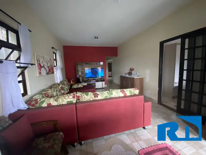 Casa com 4 quartos à venda, 360m2 em Jardim Britânia, Caraguatatuba - SP - imagem 5 Foto 5 de Casa com 4 quartos à venda, 360m2 em Jardim Britânia, Caraguatatuba - SP