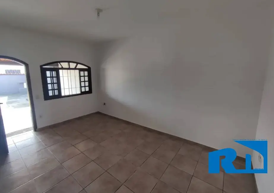 Foto 8 de Casa com 3 quartos à venda, 300m2 em Poiares, Caraguatatuba - SP