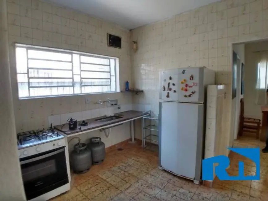 Foto 6 de Casa com 3 quartos à venda, 322m2 em Centro, Caraguatatuba - SP