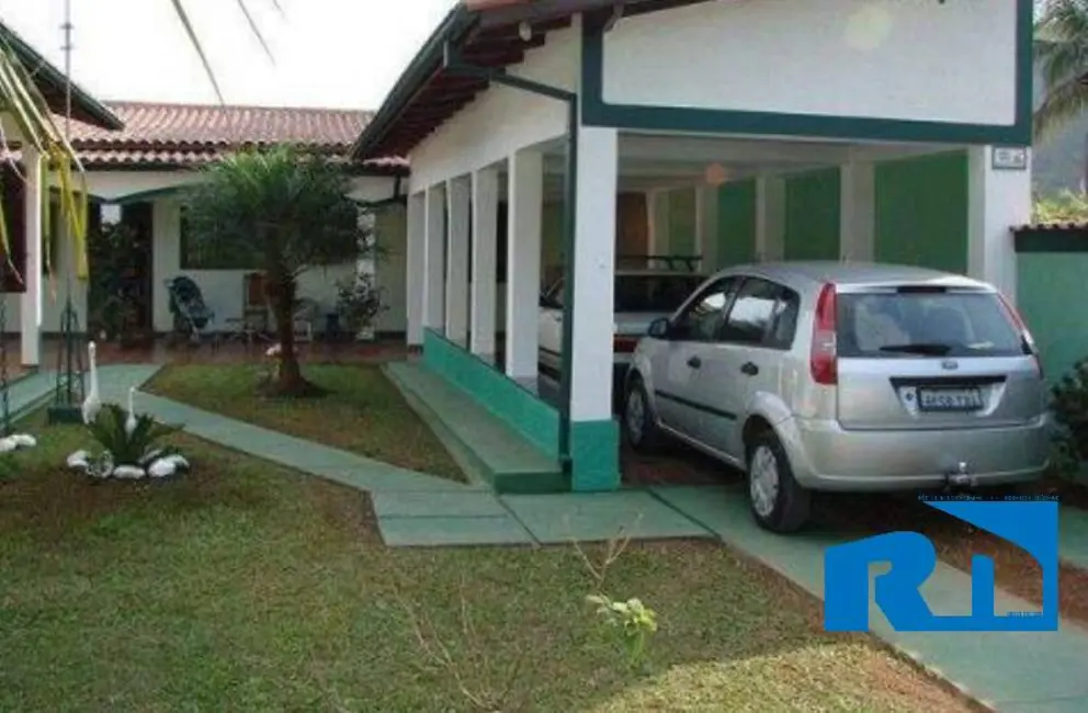 Foto 3 de Casa com 3 quartos à venda, 324m2 em Ipiranga, Caraguatatuba - SP