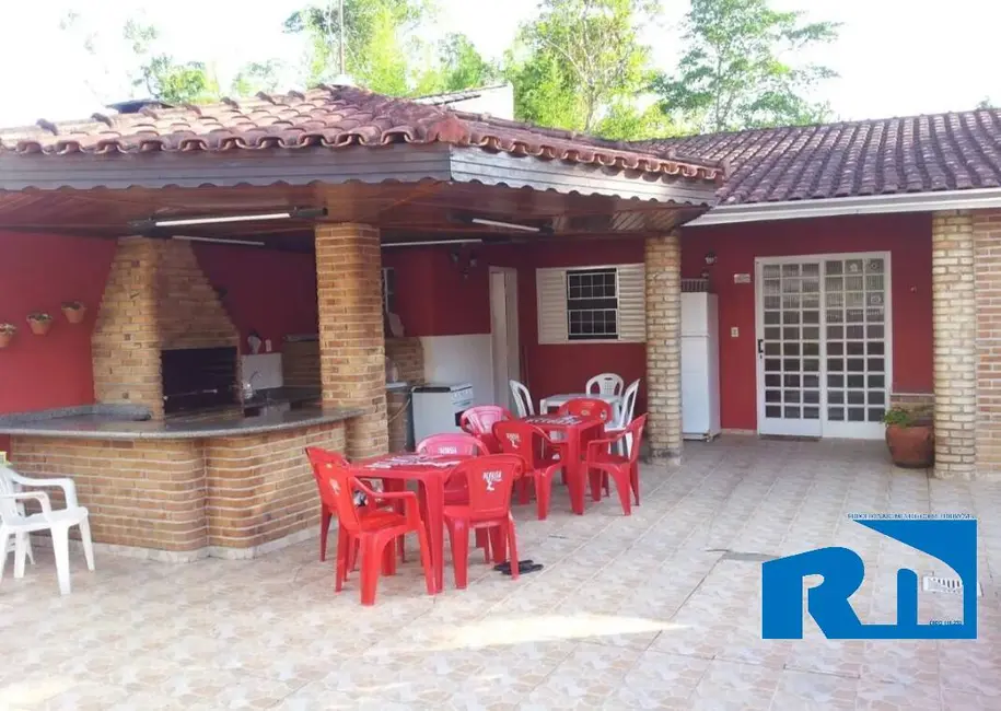 Foto 2 de Casa com 3 quartos à venda, 450m2 em Caraguatatuba - SP