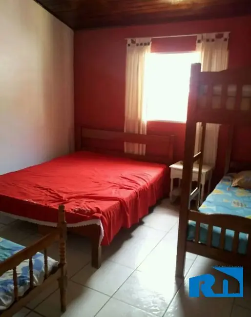 Foto 4 de Casa com 3 quartos à venda, 450m2 em Caraguatatuba - SP