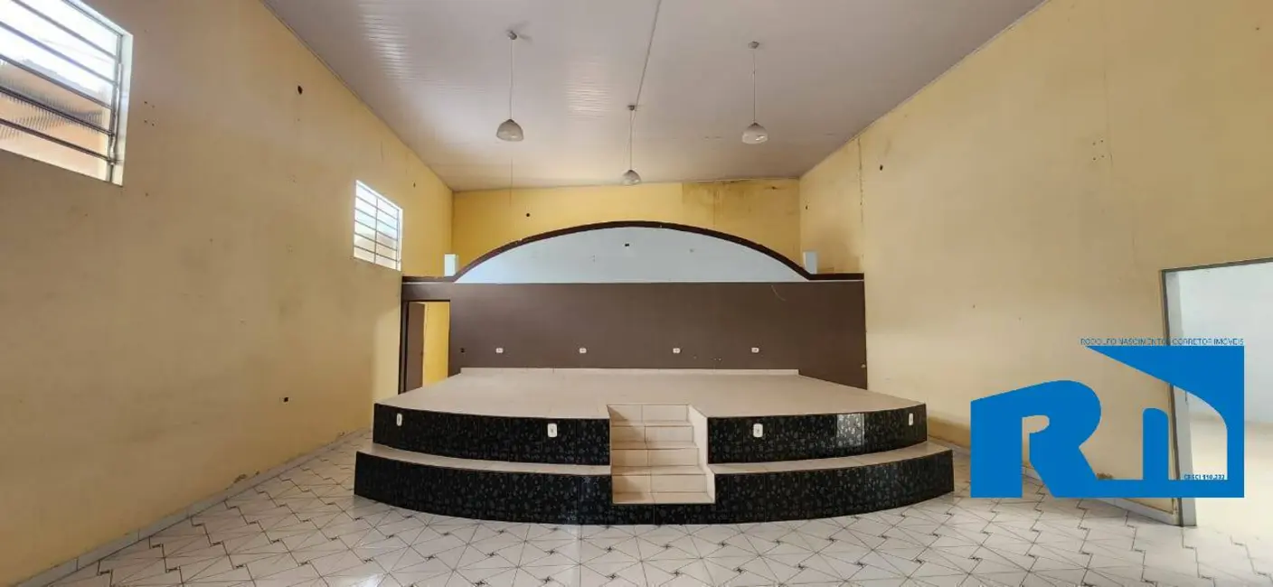 Foto 4 de Sala Comercial para alugar, 370m2 em Rio do Ouro, Caraguatatuba - SP