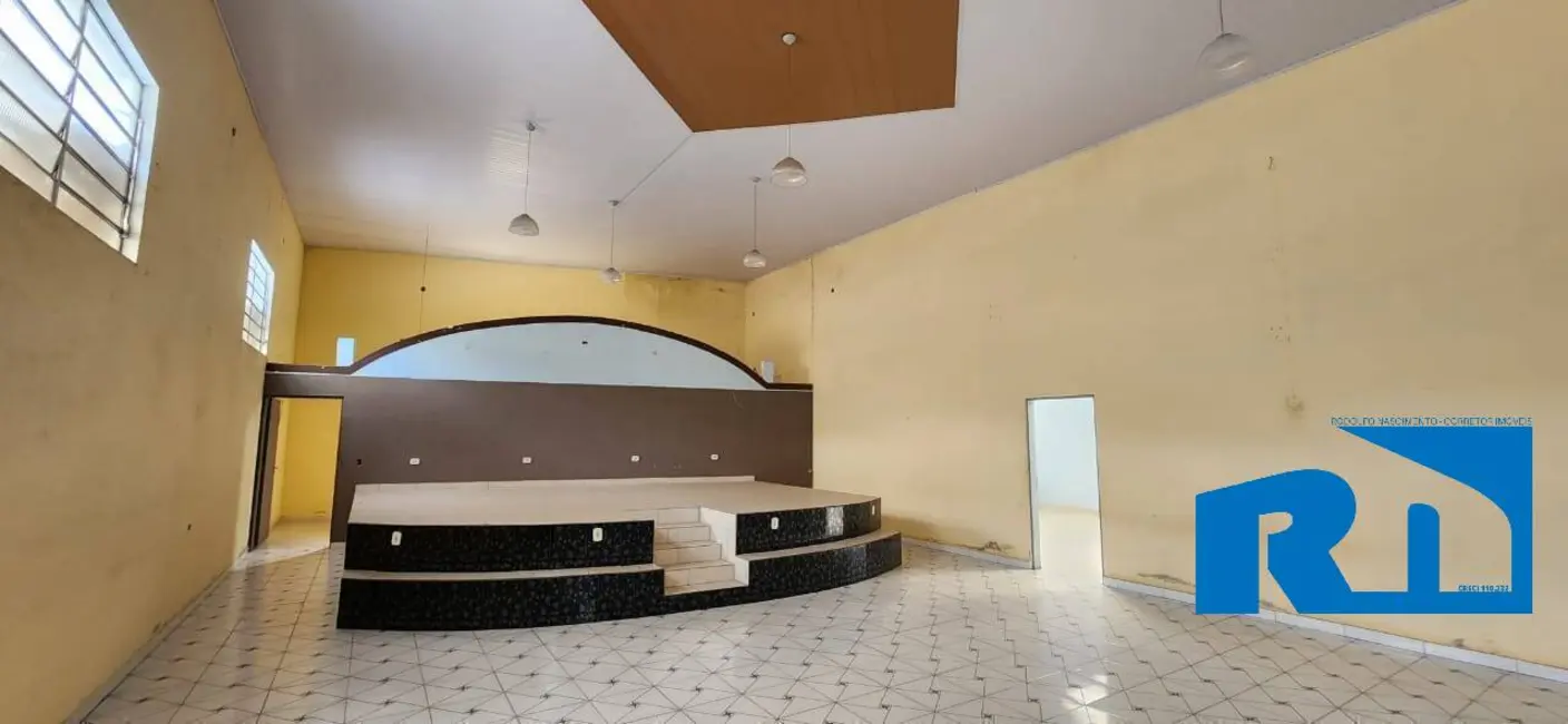 Foto 5 de Sala Comercial para alugar, 370m2 em Rio do Ouro, Caraguatatuba - SP