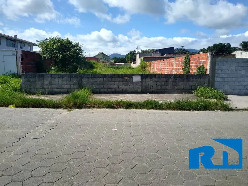 Foto 3 de Terreno / Lote à venda, 288m2 em Praia das Palmeiras, Caraguatatuba - SP