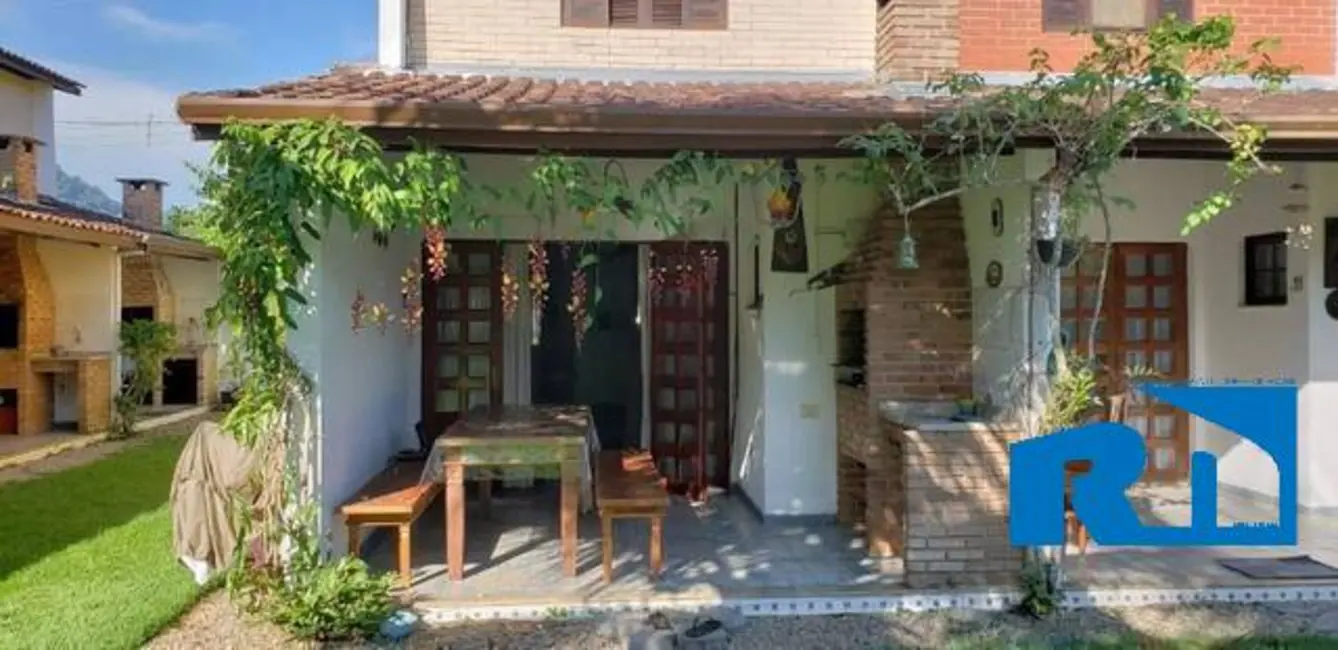 Casa com 2 quartos à venda, 177m2 em Massaguaçu, Caraguatatuba - SP - imagem 3 Foto 3 de Casa com 2 quartos à venda, 177m2 em Massaguaçu, Caraguatatuba - SP