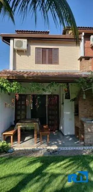 Casa com 2 quartos à venda, 177m2 em Massaguaçu, Caraguatatuba - SP - imagem 4 Foto 4 de Casa com 2 quartos à venda, 177m2 em Massaguaçu, Caraguatatuba - SP