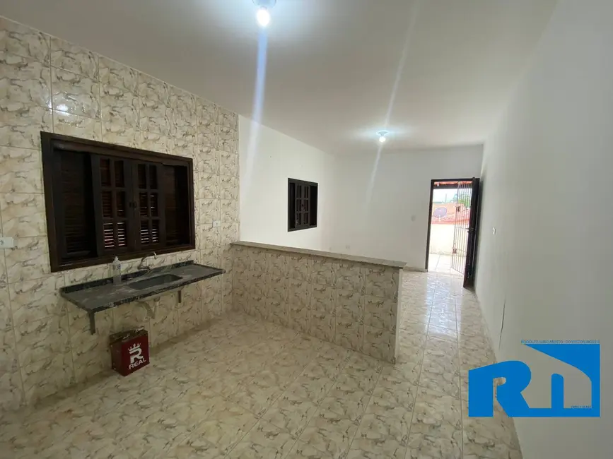 Foto 2 de Casa com 5 quartos à venda, 390m2 em Caraguatatuba - SP