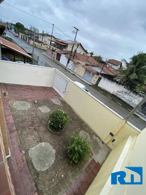 Casa com 5 quartos à venda, 390m2 em Centro, Caraguatatuba - SP - imagem 5 Foto 5 de Casa com 5 quartos à venda, 390m2 em Centro, Caraguatatuba - SP