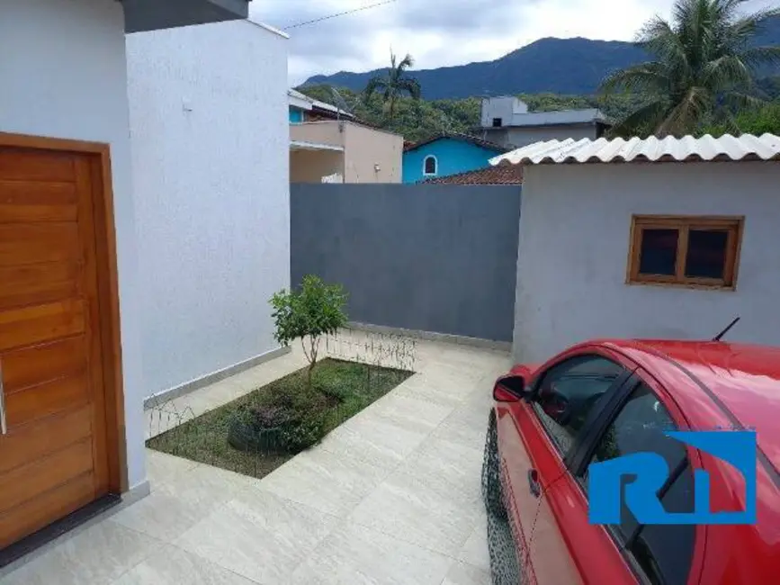Foto 2 de Casa com 2 quartos à venda, 250m2 em Jardim do Sol, Caraguatatuba - SP