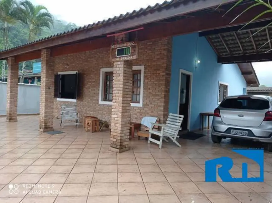 Foto 1 de Casa com 3 quartos à venda, 410m2 em Caraguatatuba - SP