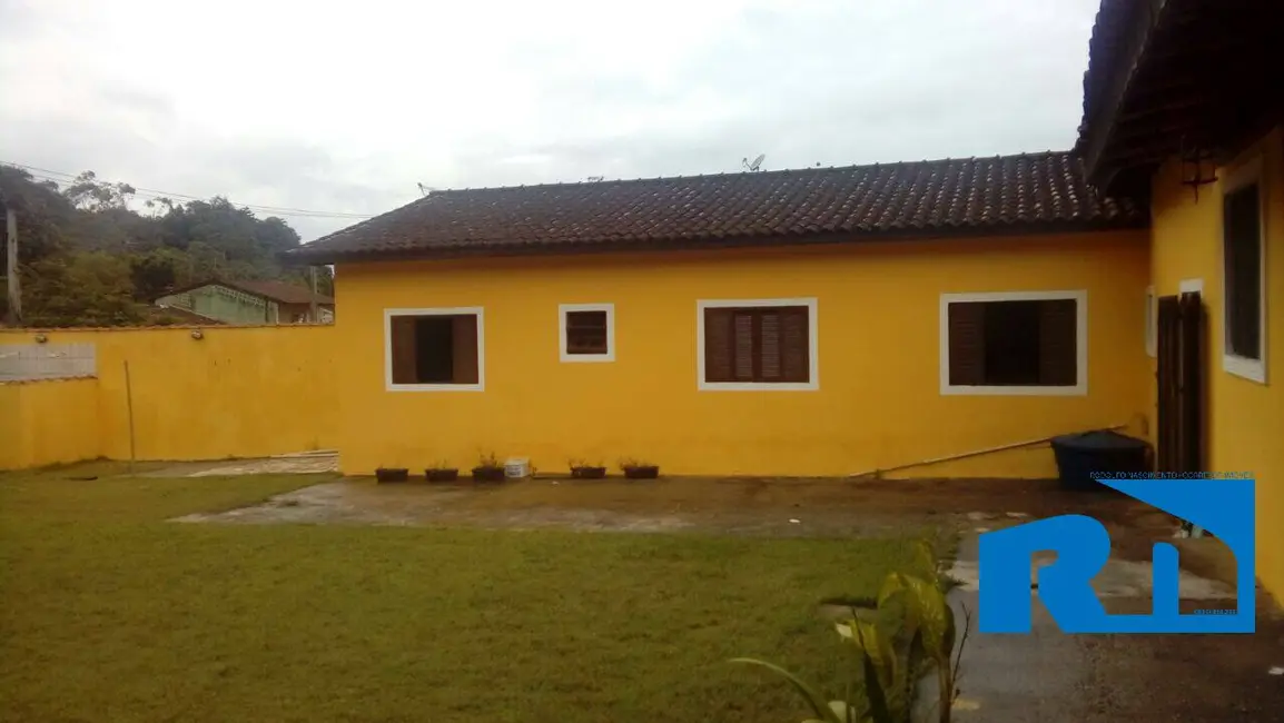 Casa com 4 quartos à venda, 360m2 em Massaguaçu, Caraguatatuba - SP - imagem 3 Foto 3 de Casa com 4 quartos à venda, 360m2 em Massaguaçu, Caraguatatuba - SP