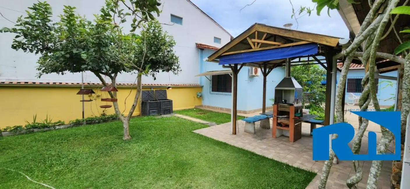 Foto 3 de Casa com 5 quartos à venda, 720m2 em Jardim Britânia, Caraguatatuba - SP